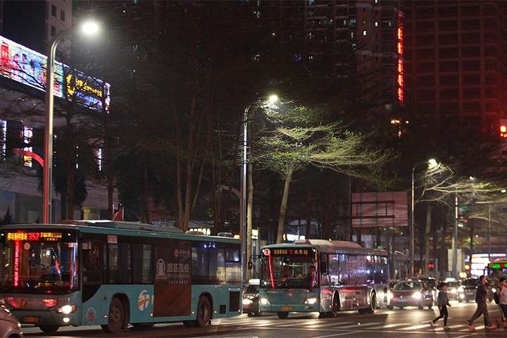 深圳羅湖人民南路智慧路燈項(xiàng)目